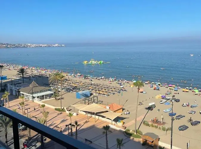 Primera Linea Playa. شقة فوينخيرولا